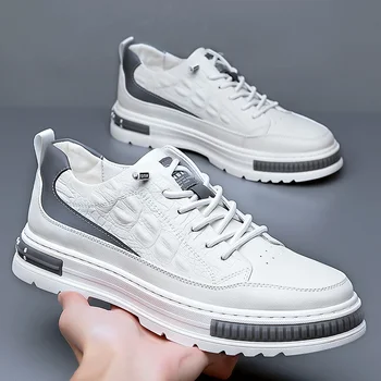  Erkek ayakkabıları Kore Moda Trendi Küçük beyaz Ayakkabı İlkbahar ve Sonbahar Yeni Stil Spor Eğlence İç Yükseklik erkek deri ayakkabı