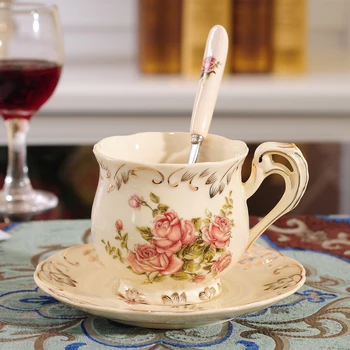  Avrupa seramik kahve fincan seti İngiliz öğleden sonra çiçek çayı ev küçük lüks zarif kişilik yüksek dereceli zarif