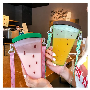 320 ML Yaratıcı Popsicle Dondurma Fincan Sevimli Taşınabilir Çapraz Plastik Yüksek değerli Fincan Kız Kalp Yaz Su Şişeleri