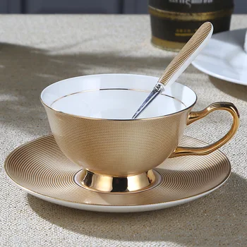  Kemik çini kahve fincan seti altın boyama yaratıcı İngiliz Siyah çay bardağı Avrupa seramik çanak kaşık