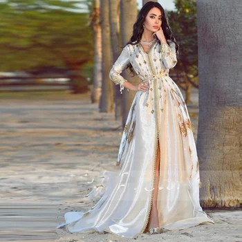  Suudi Arabistan Dubai Müslüman Zarif Dantel Aplike Akşam Parti Elbiseleritam Kollu Balo elbiselerفساتين ا Ön Yarık resmi Elbiseler